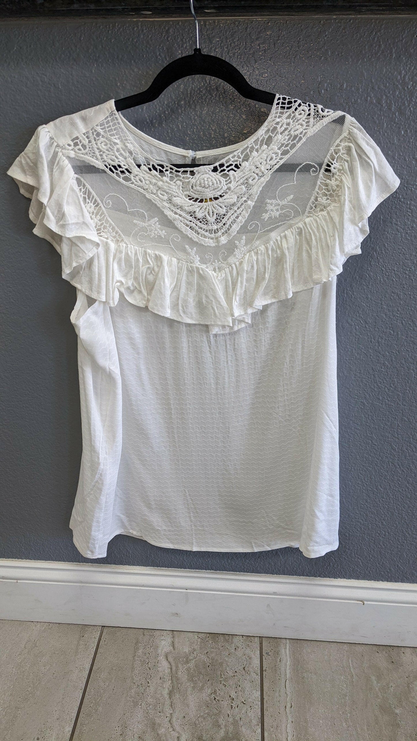 Lace Detail Short Sleeve Blouse.