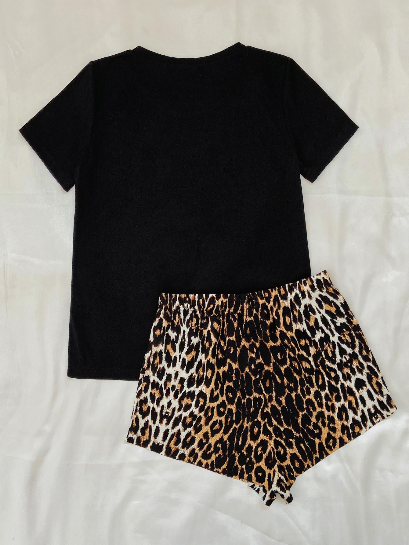 Leopard Lip Graphic Top and Shorts Lounge Set Trendsi